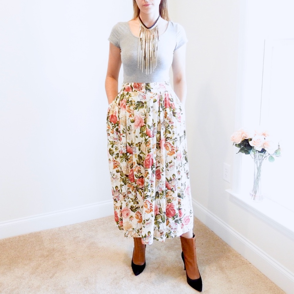 Vintage Capacity Floral Skirt